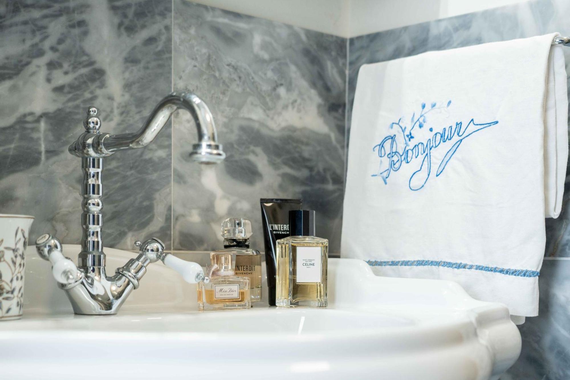 Luxury Apartment Angelio Barga Exterior foto