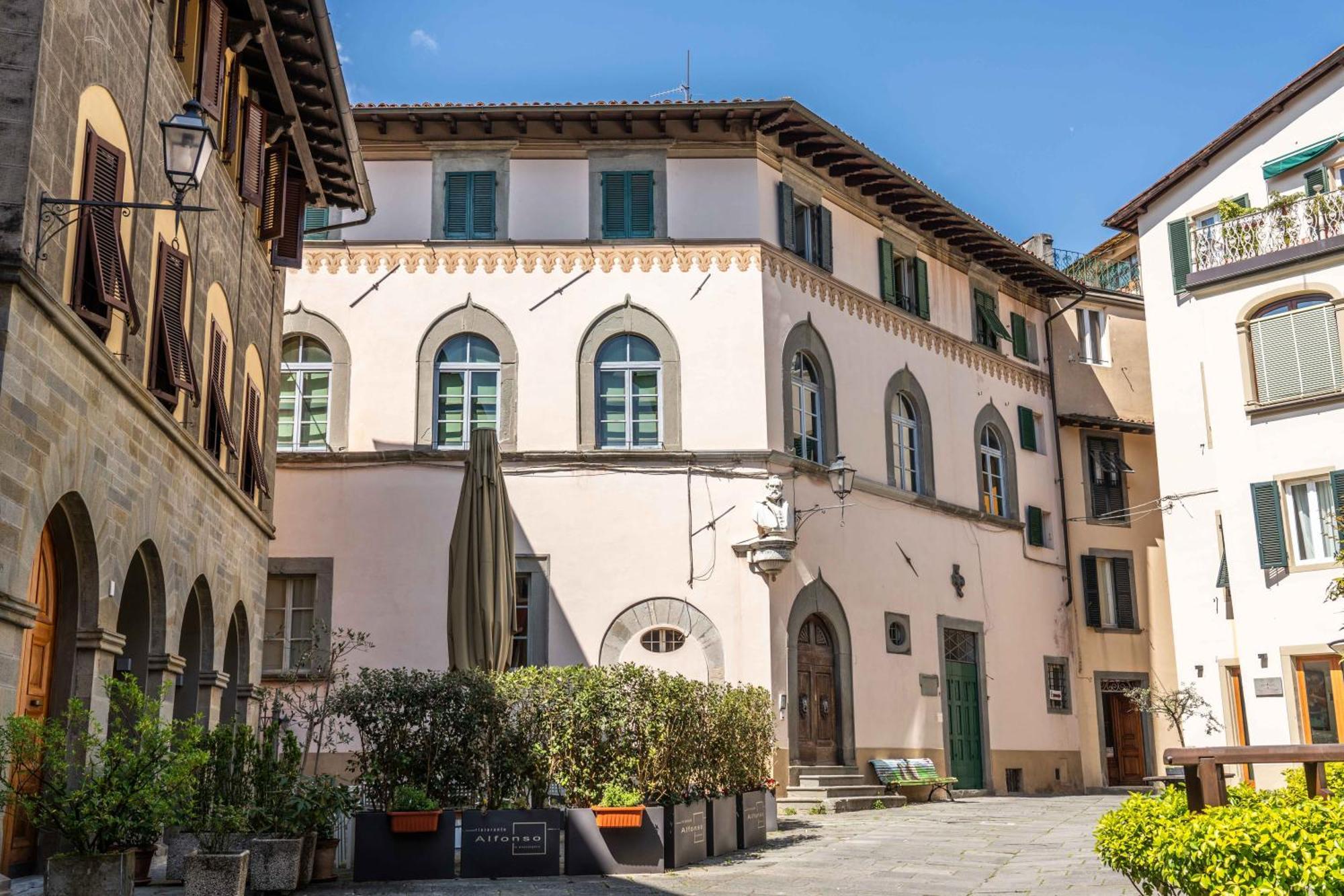 Luxury Apartment Angelio Barga Exterior foto